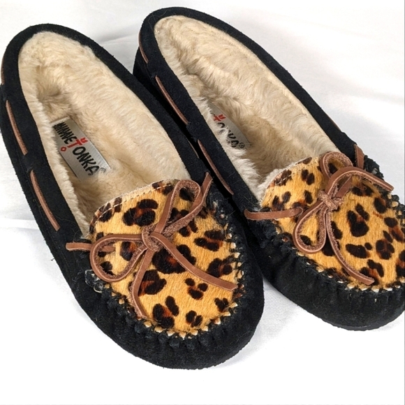 Minnetonka Leopard Print Cally Leather House Shoes Faux Fur Lined Size 5 - Picture 1 of 6